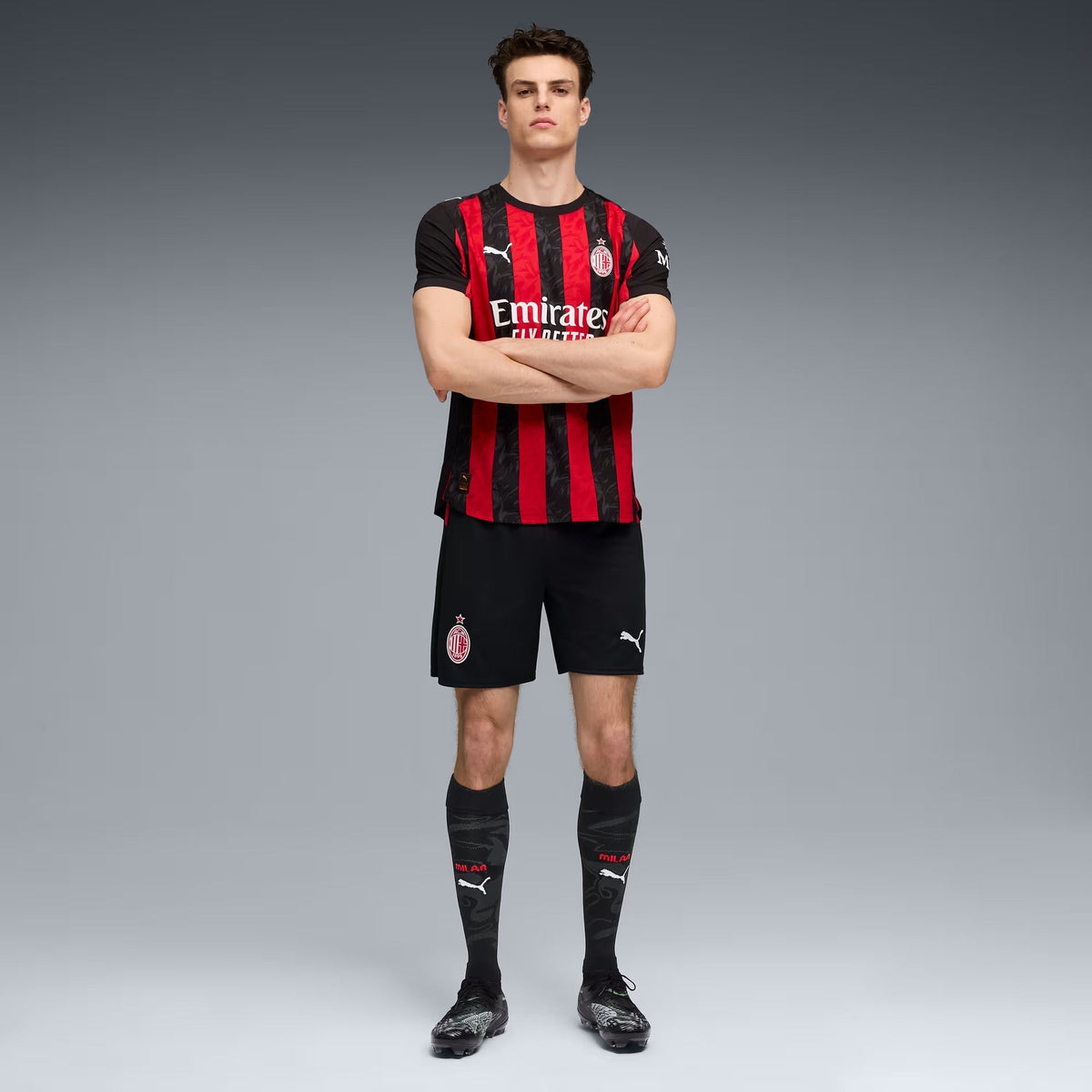 Puma Pulisic Men's AC Milan Authentic Home Jersey 25/26 w/ Seria A Patch (Red/Black)