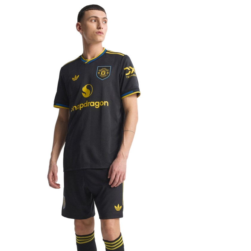 adidas Zirkzee Men's Manchester United Authentic Third Jersey 25/26 w/ NRFR + EPL Patches (Black)